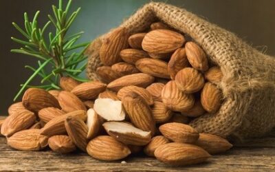 Manger des amandes favorise la performance sportive.