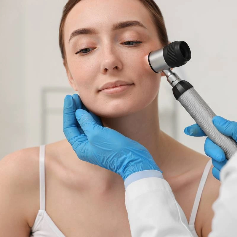 Zones du visage traitées par peeling dermatologique selon les indications médicales